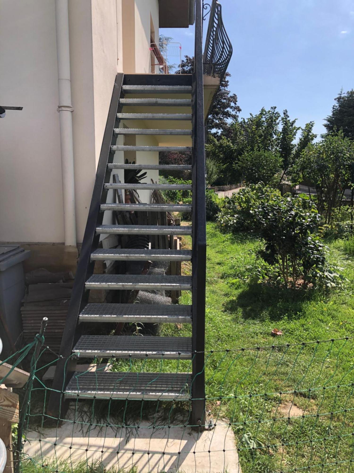 Chambre 2 Dans Un Appartement 布雷斯地区布尔格 外观 照片